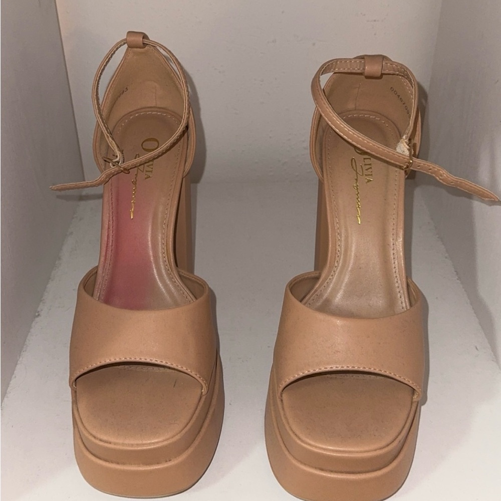 Nude platform heels